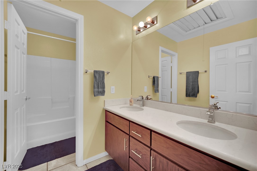 4322 Summers Shade Street