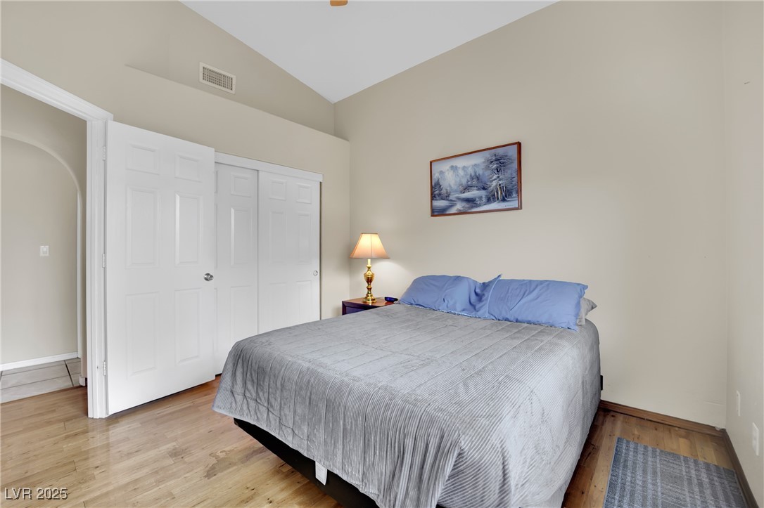 4322 Summers Shade Street