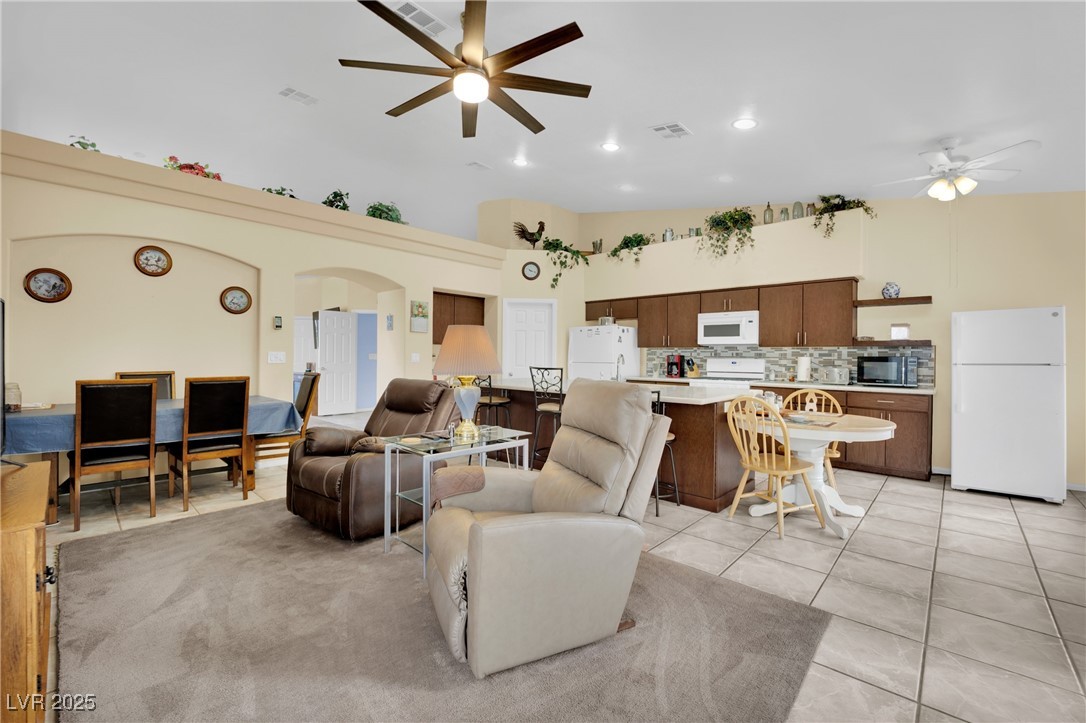 4322 Summers Shade Street