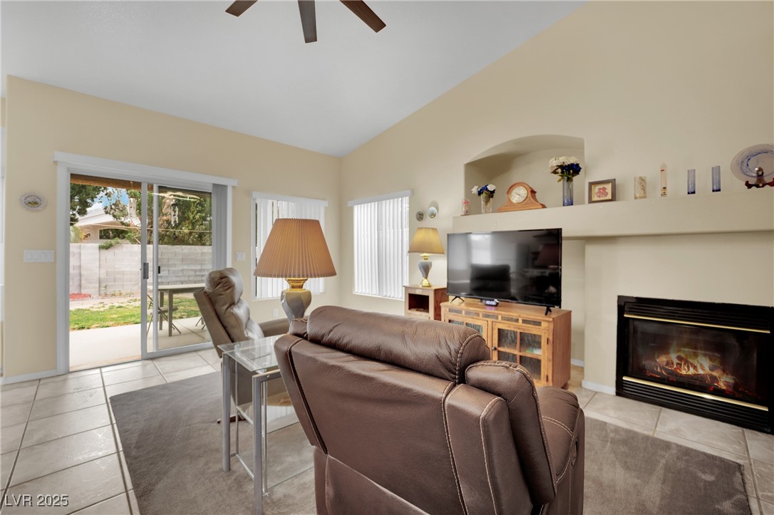 4322 Summers Shade Street