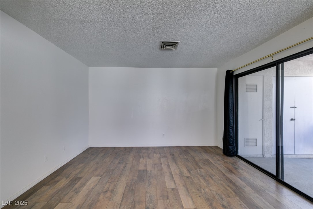 4866 Nara Vista Way 202