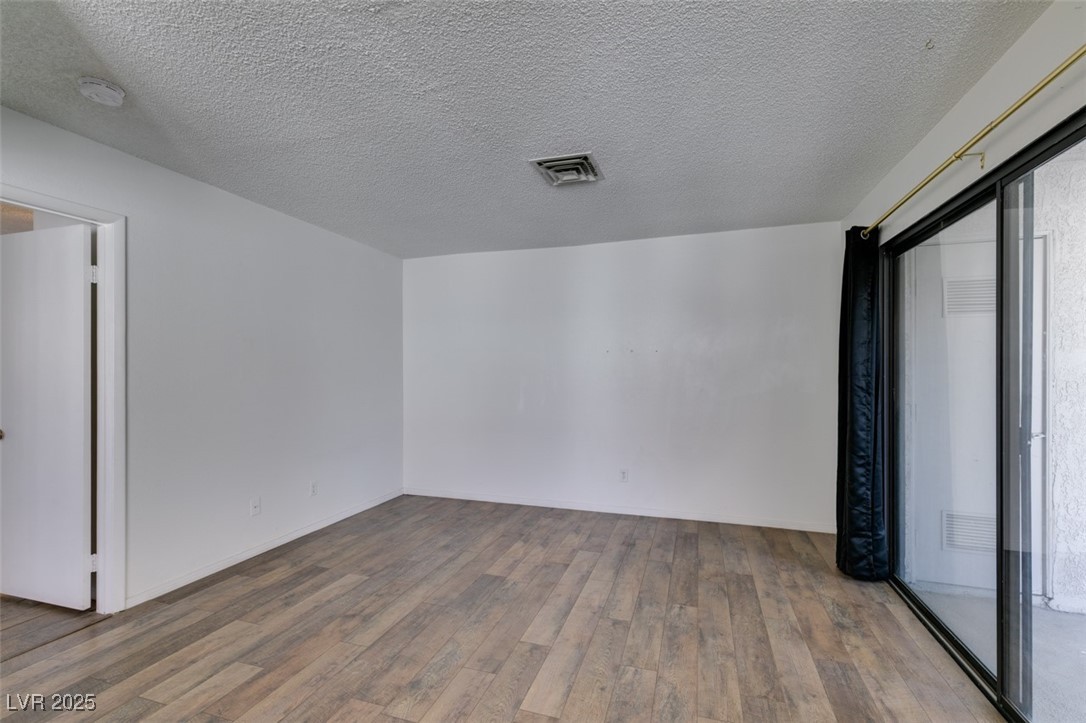 4866 Nara Vista Way 202