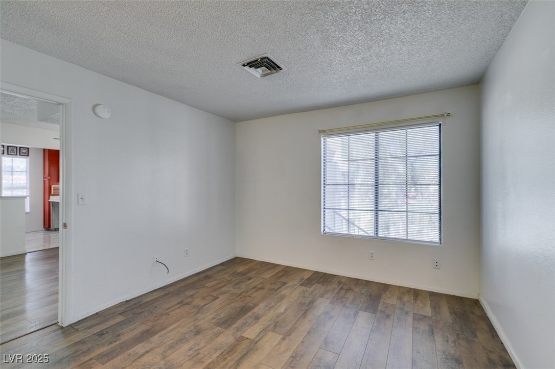 4866 Nara Vista Way 202