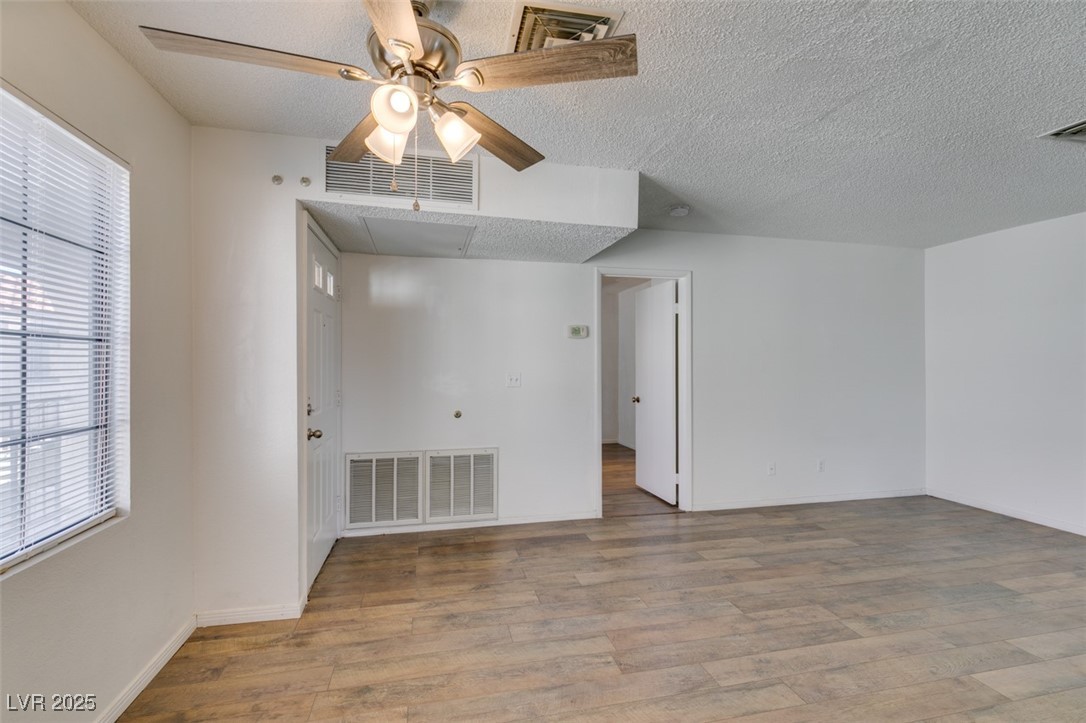 4866 Nara Vista Way 202