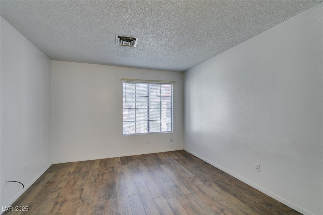 4866 Nara Vista Way 202