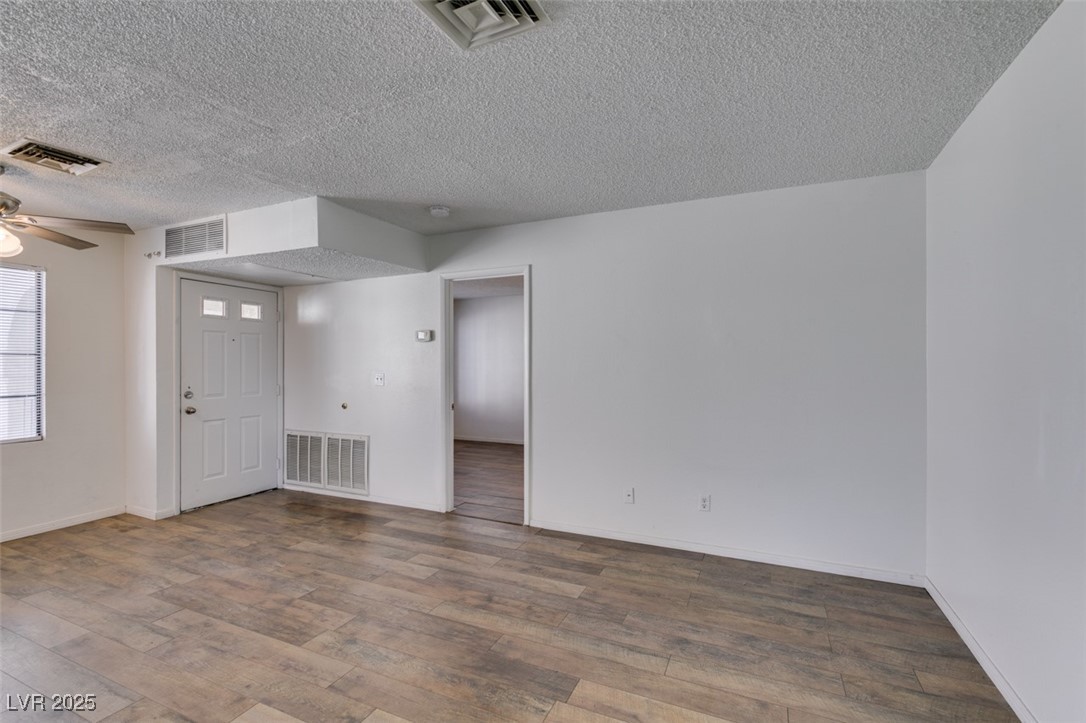 4866 Nara Vista Way 202