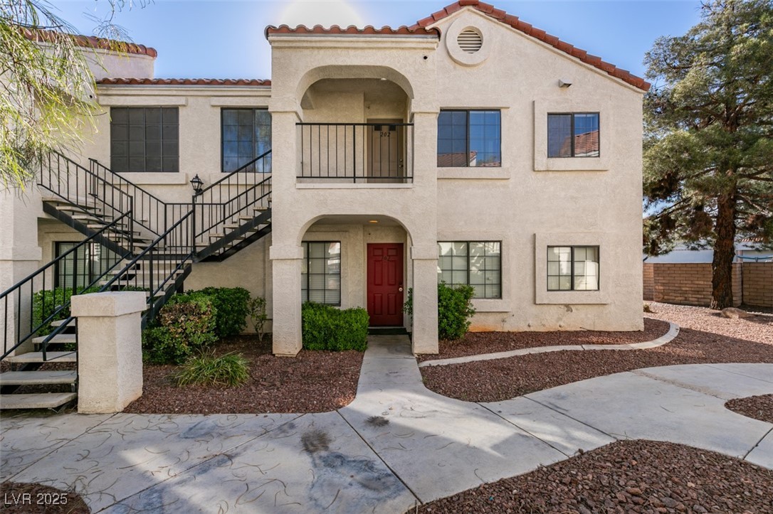 4866 Nara Vista Way 202