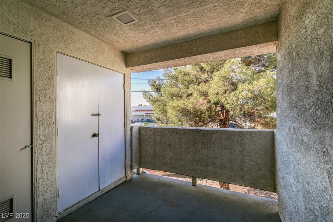 4866 Nara Vista Way 202