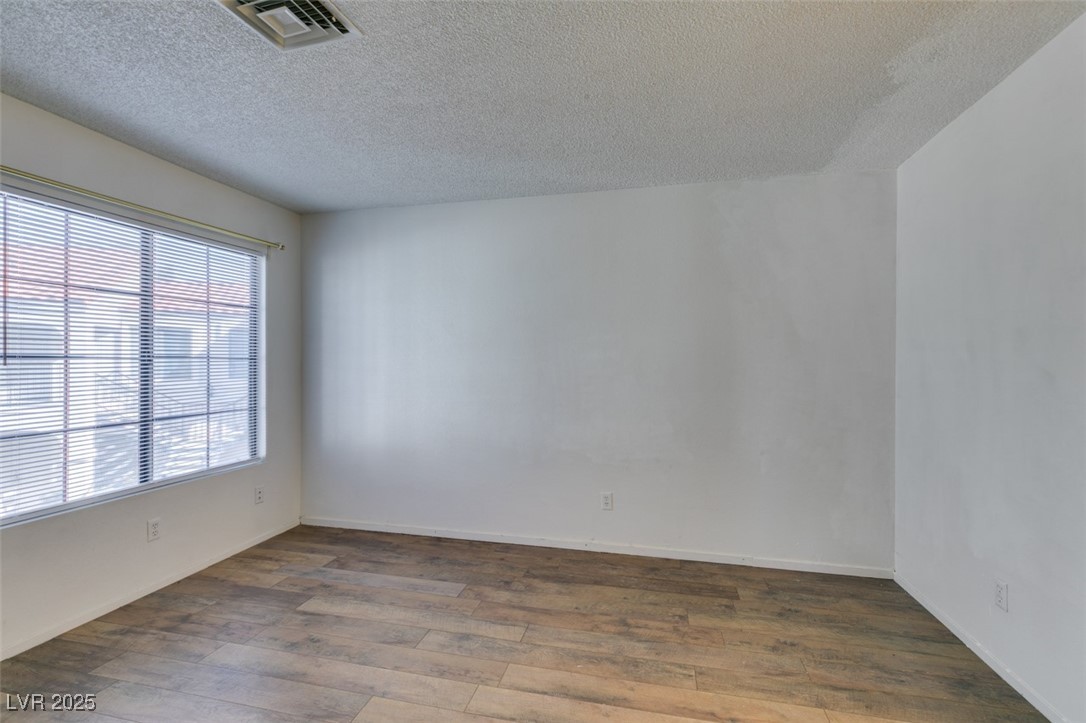 4866 Nara Vista Way 202