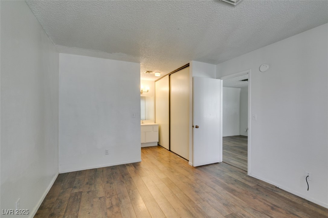 4866 Nara Vista Way 202