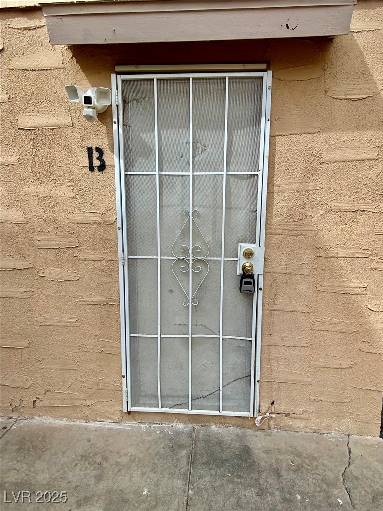 5245 Golden Lane