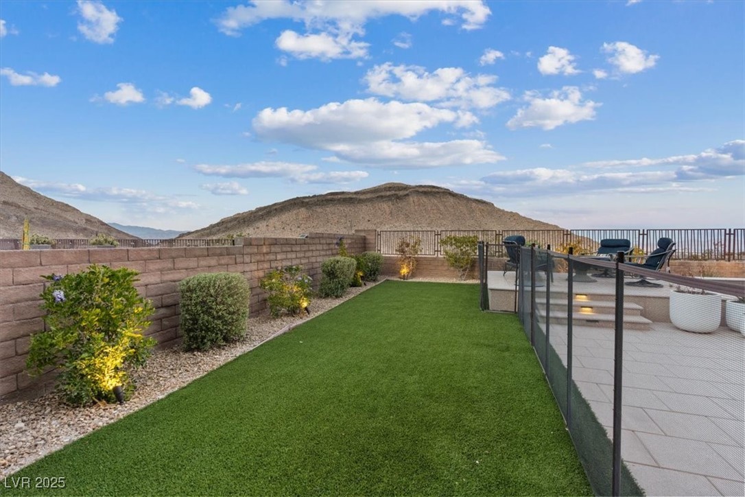 3000 Raywood Ash Drive