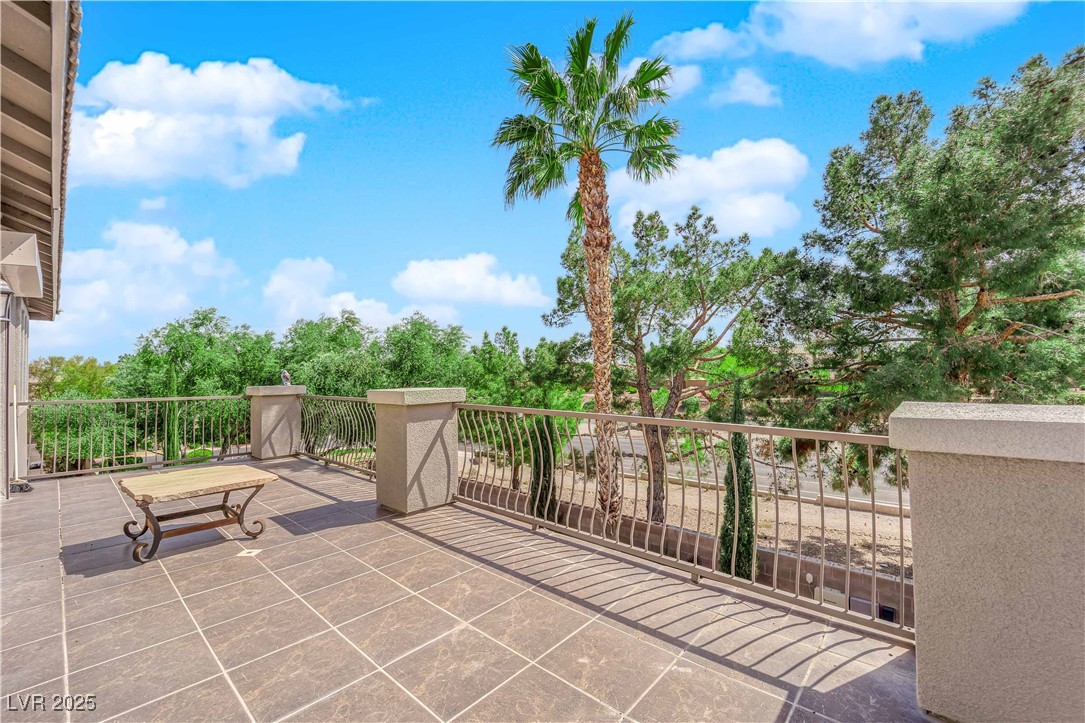 7715 Villa De La Paz Avenue