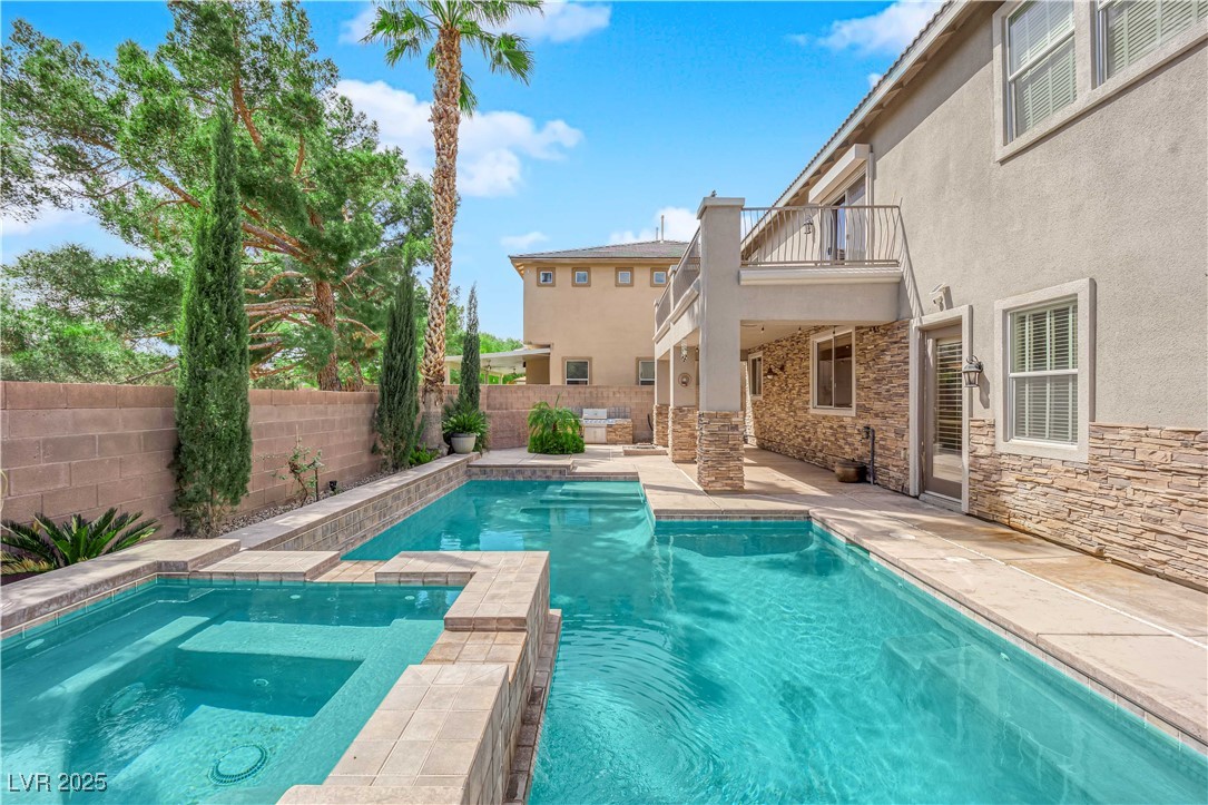 7715 Villa De La Paz Avenue