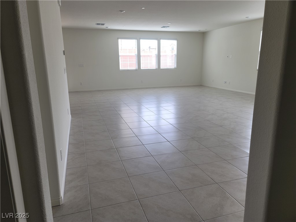 2772 Cava Tirreni Street