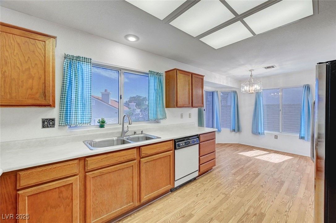 2820 Golf Links Drive
