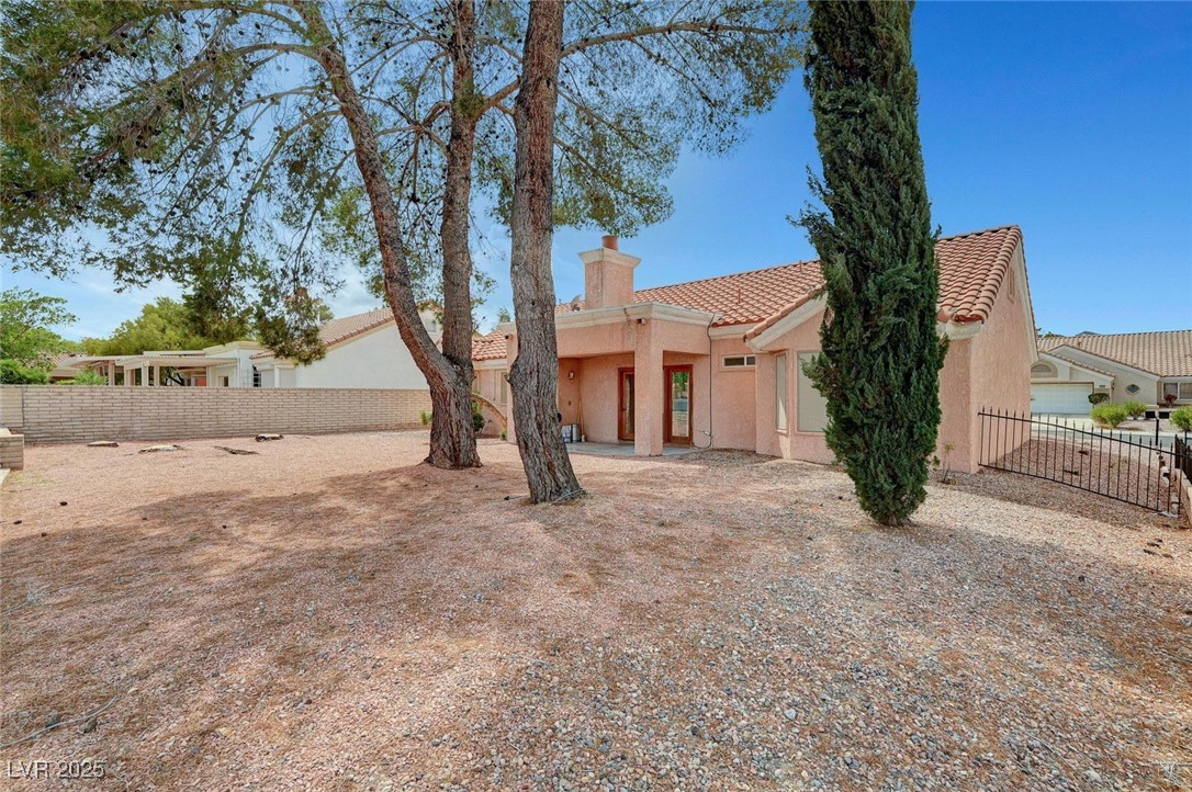 2820 Golf Links Drive