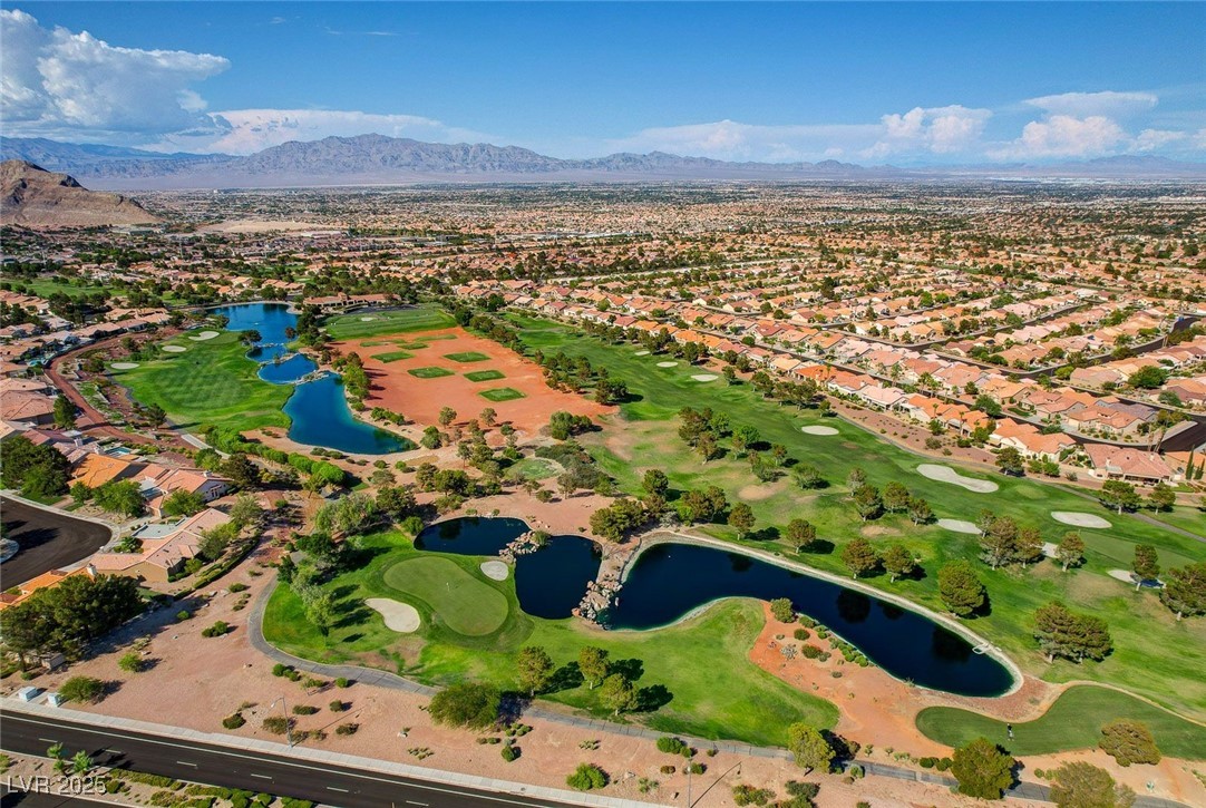 2820 Golf Links Drive