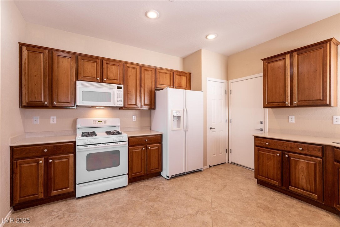 7824 Pine Warbler Way