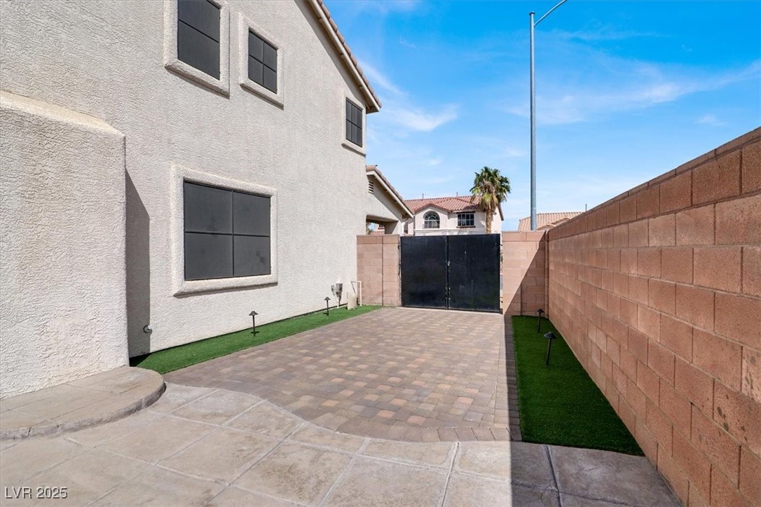 1283 Peppercorn Avenue