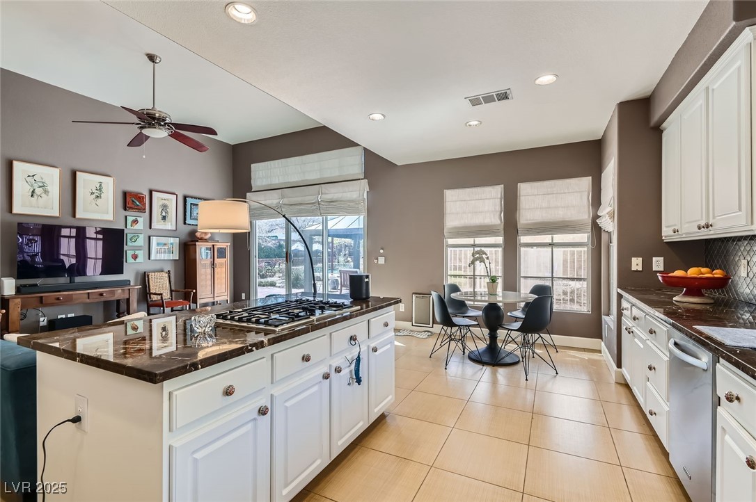 537 Tuscany View Street
