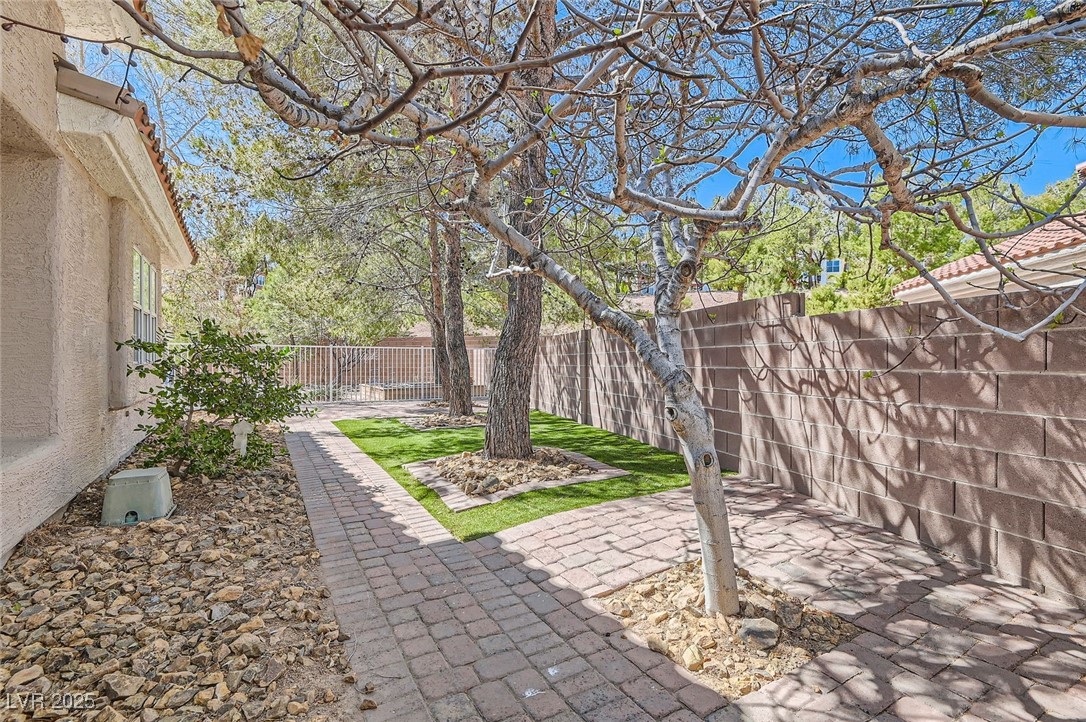 537 Tuscany View Street