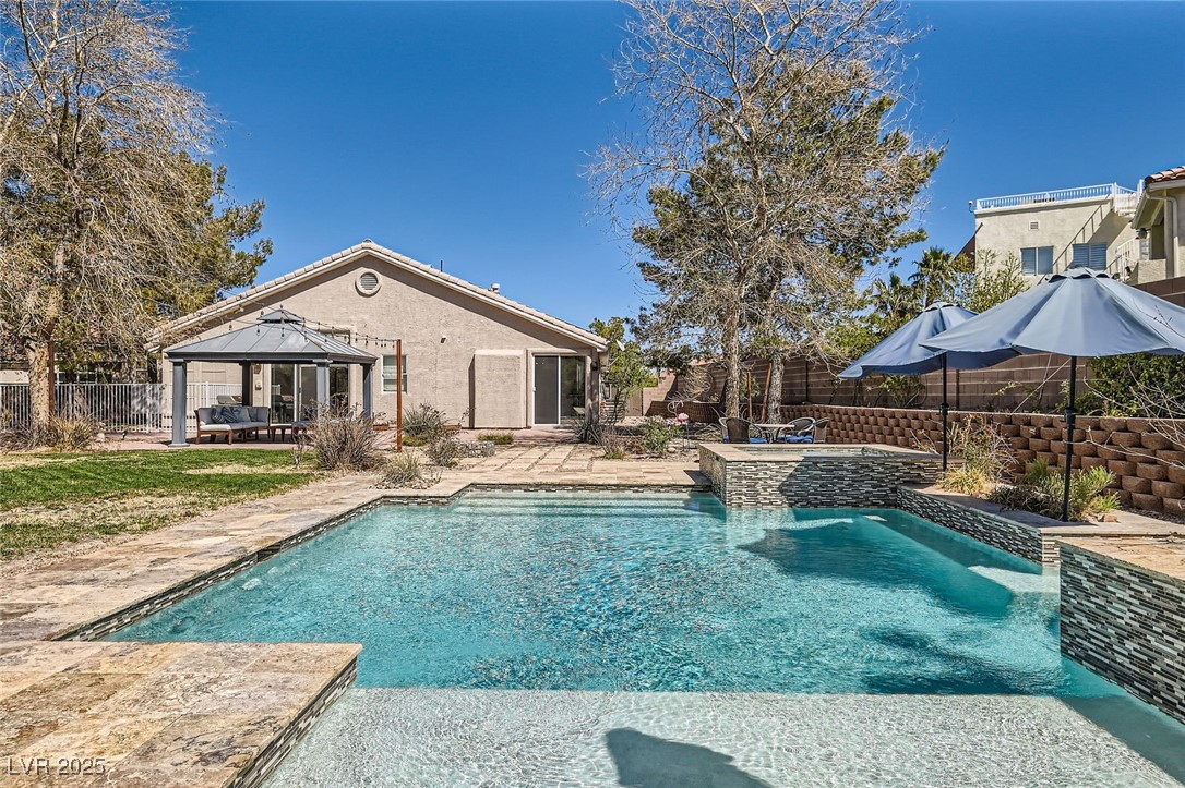 537 Tuscany View Street