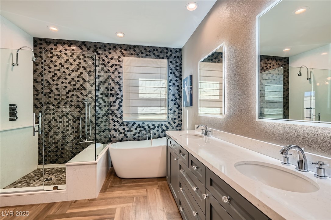 537 Tuscany View Street