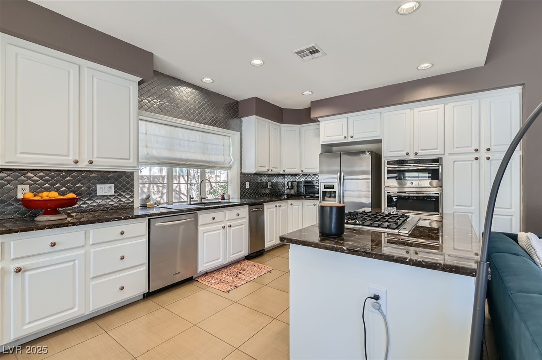 537 Tuscany View Street