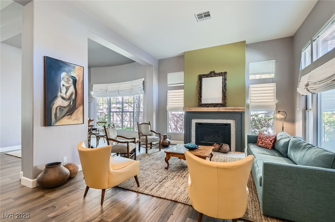 537 Tuscany View Street