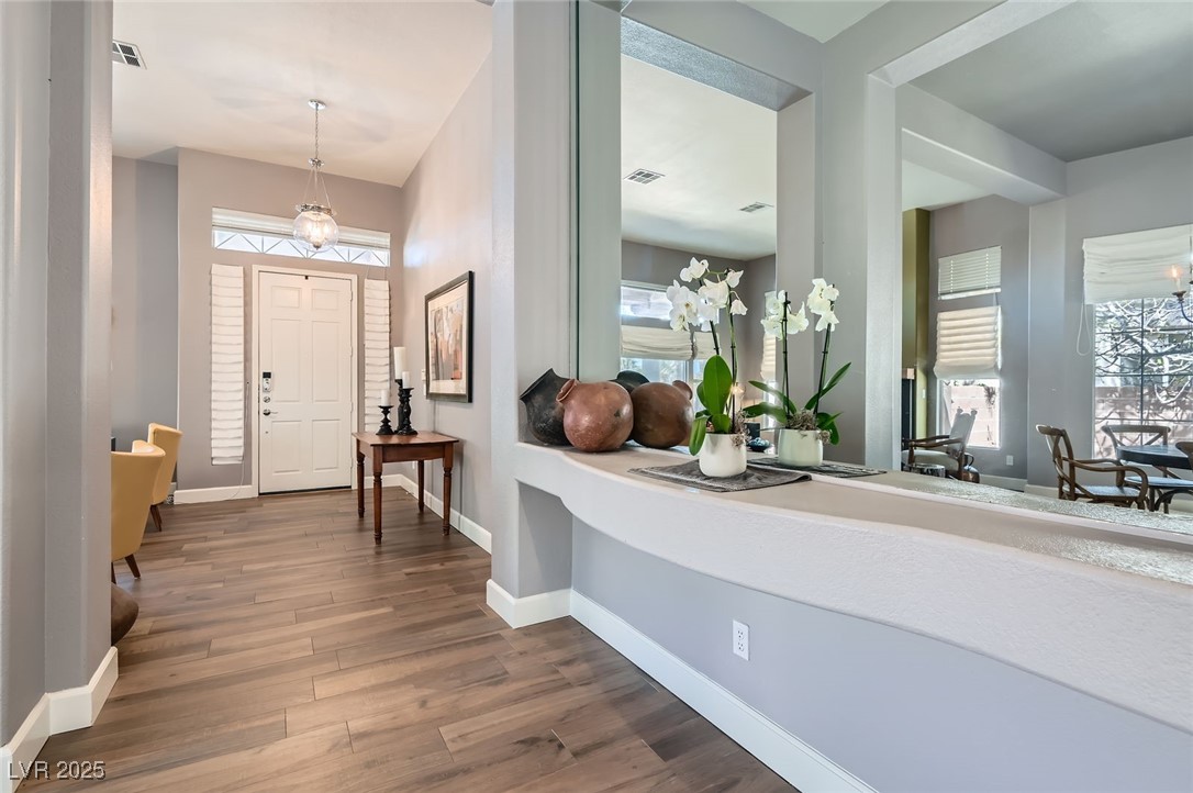 537 Tuscany View Street
