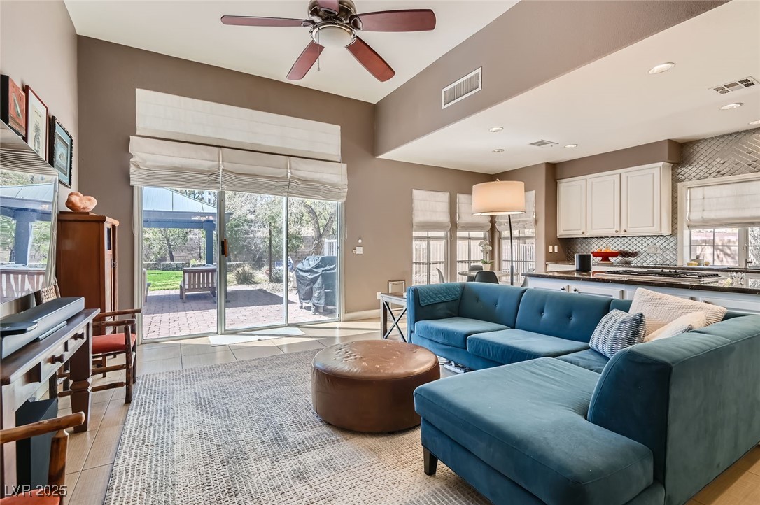 537 Tuscany View Street