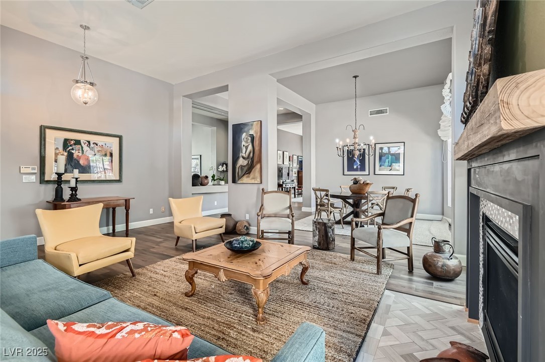 537 Tuscany View Street
