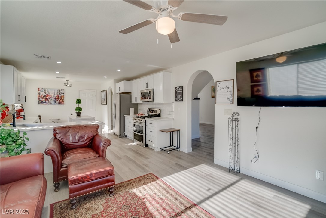 1100 Meridian Bay Drive