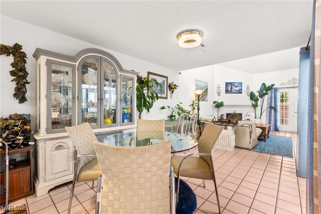 1863 Camino Verde Lane