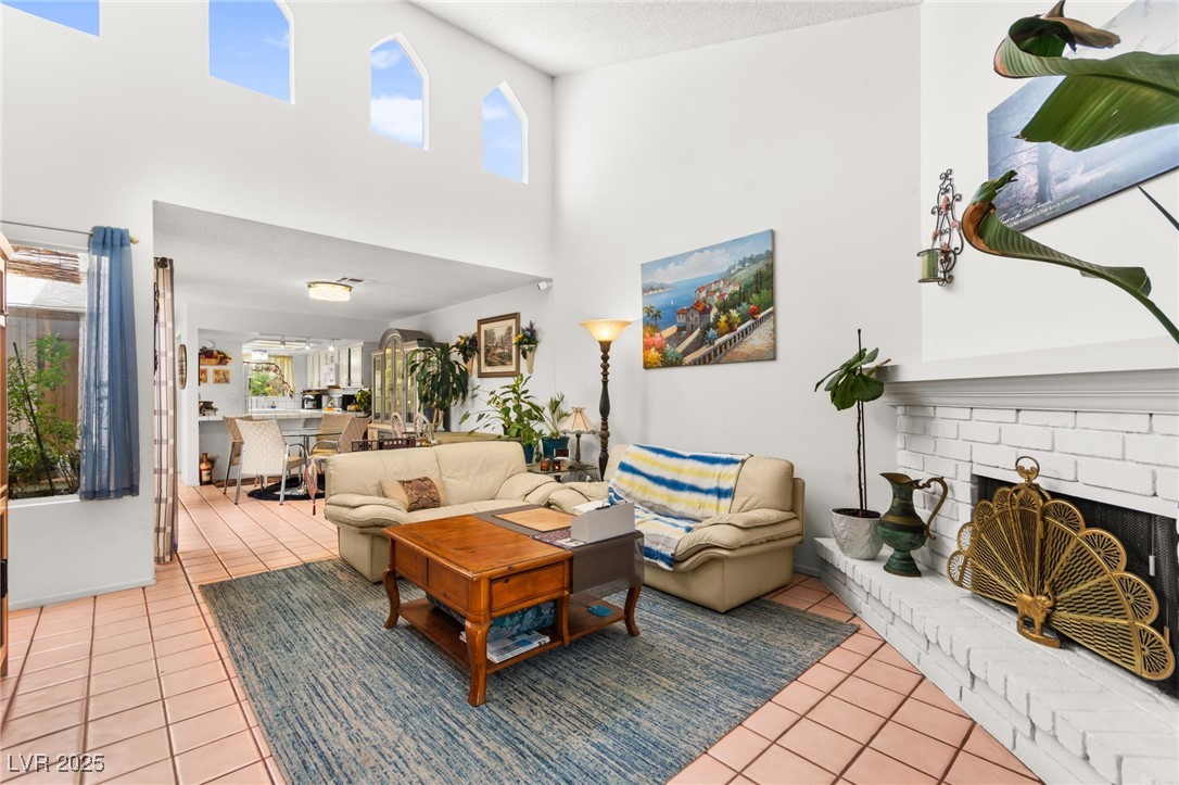 1863 Camino Verde Lane