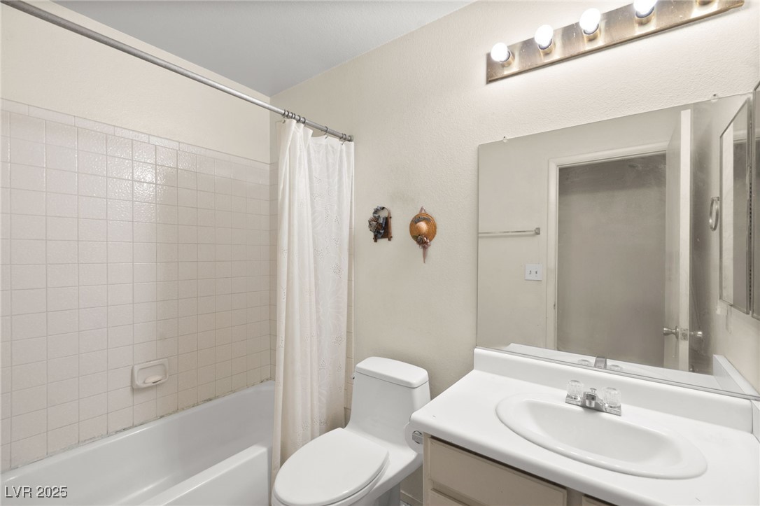 7008 Brown Derby Circle Drive