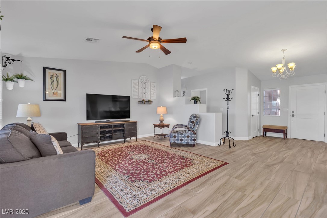 852 Azuelo Court