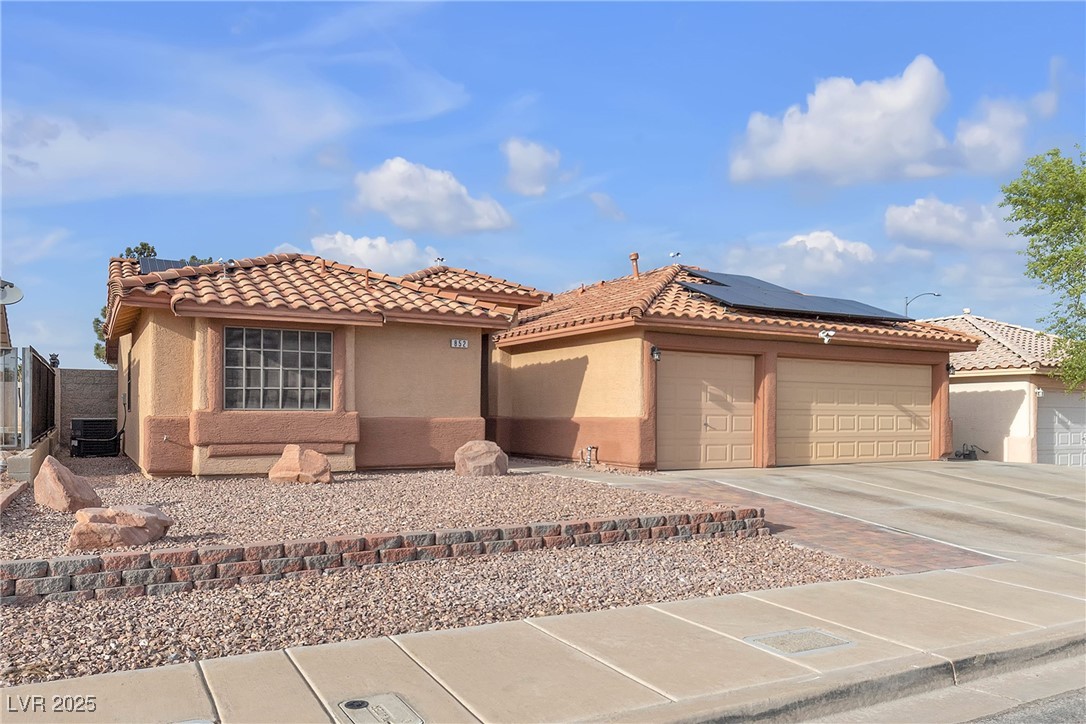 852 Azuelo Court