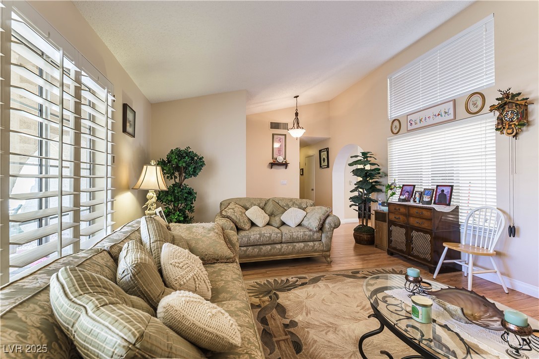 6509 Vicuna Drive