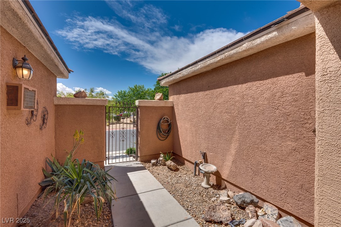 5432 Nickel Ridge Way
