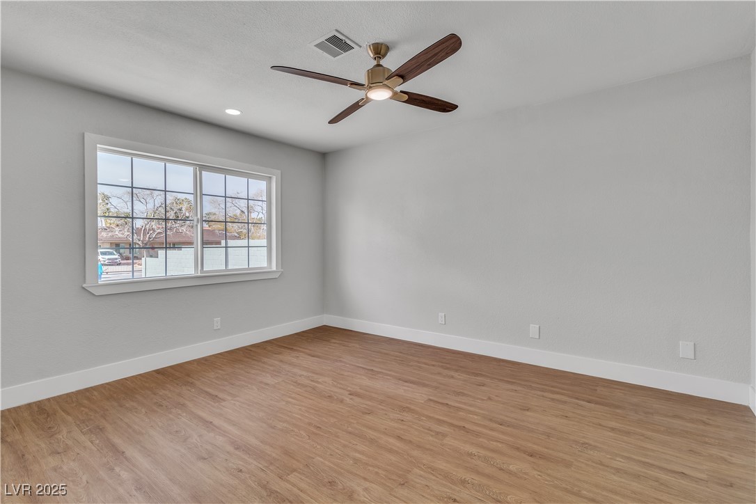 2749 Horseshoe Drive