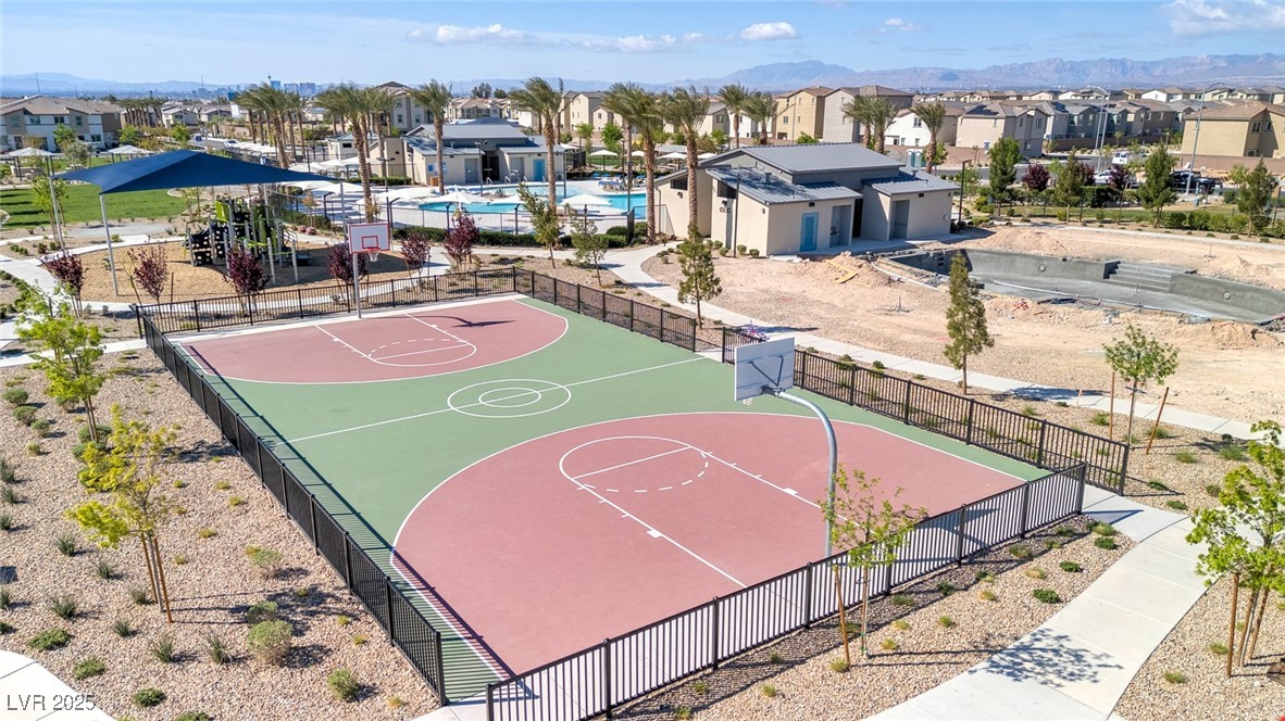 6804 Surf Green Court