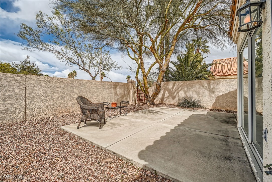 9532 Calico Garden Avenue
