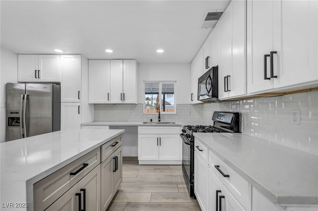 525 Essex West Drive