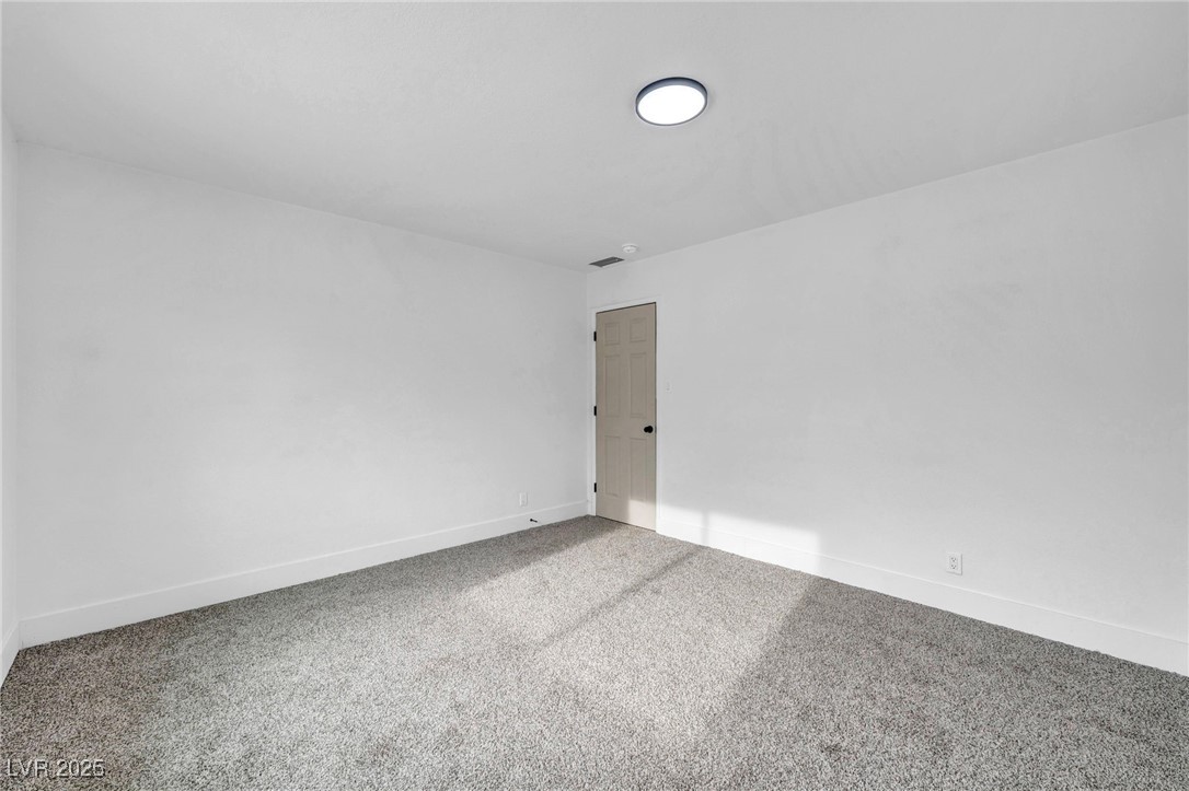 525 Essex West Drive