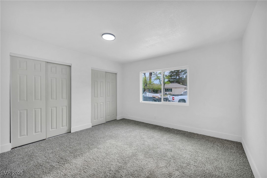 525 Essex West Drive