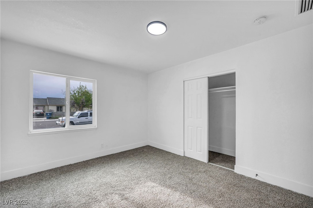 525 Essex West Drive
