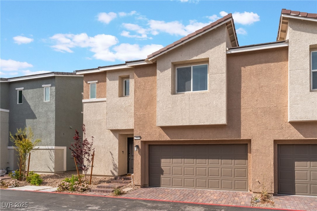 2902 Hemi Orange Avenue