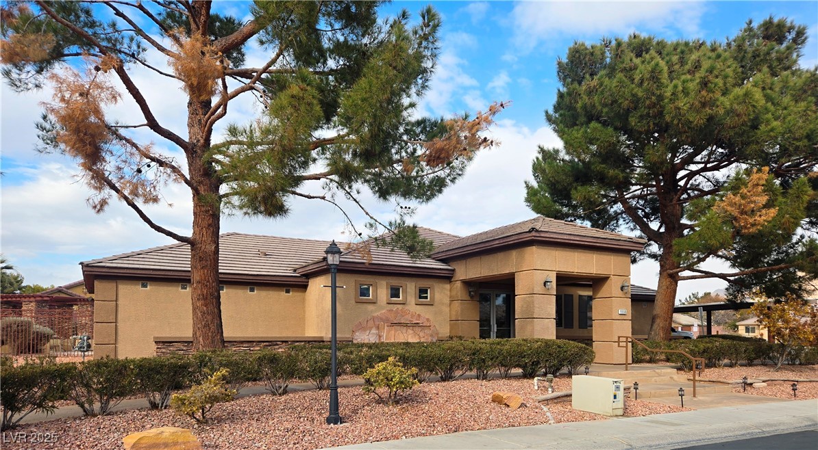 5697 Crowbush Cove Place